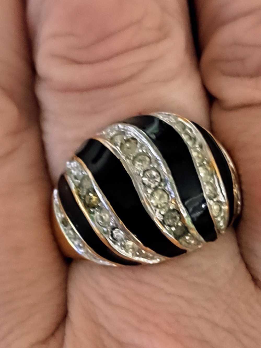 Elegant Black Enamel and Crystal Dome Ring - Women Jewelry